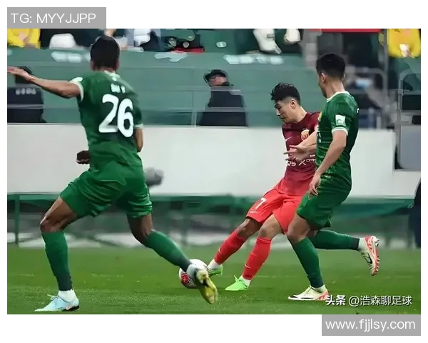 中超积分榜更新与晋级形势分析 未来几轮关键赛事预测 中超积分榜更新与晋级形势分析 未来几轮关键赛事预测